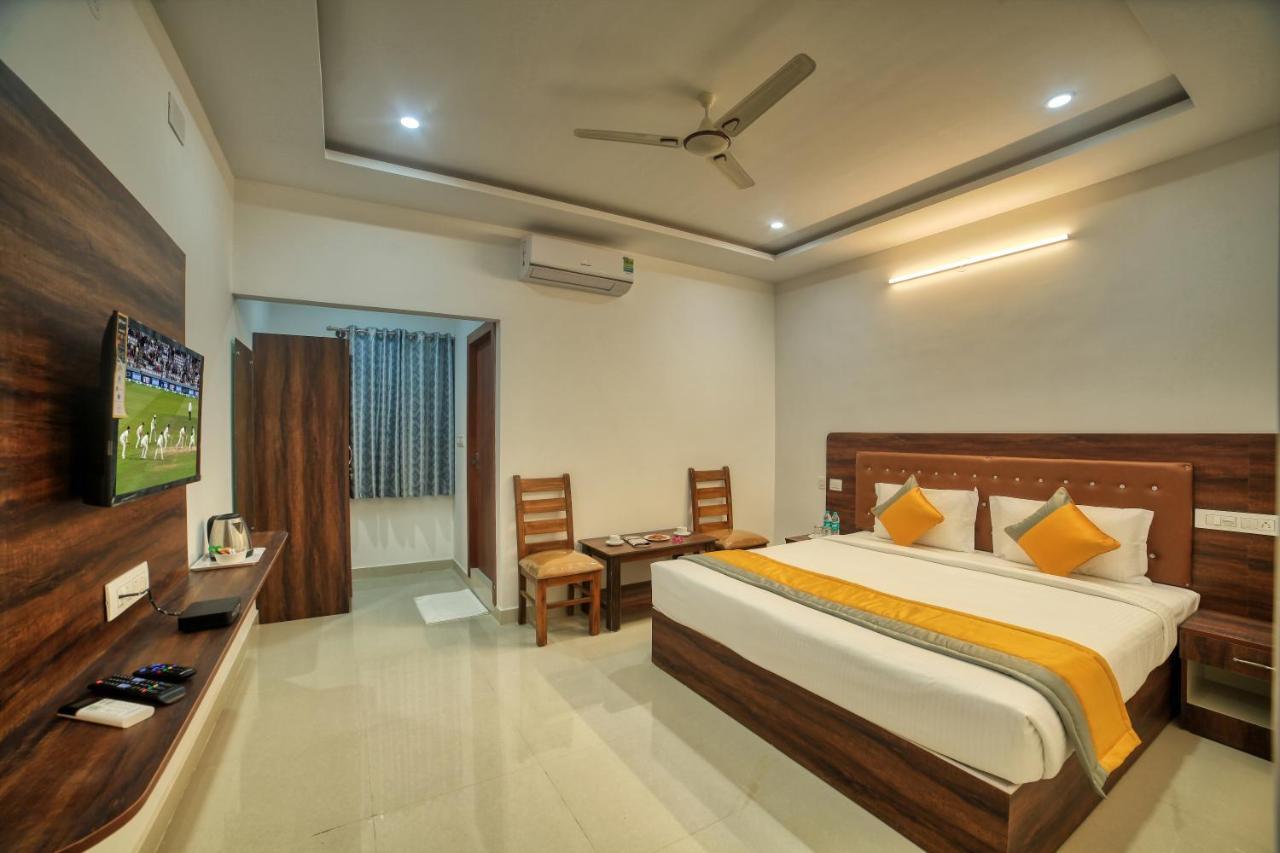 Visa Inn Transit Stay With Airport Transfer Bangalore Eksteriør billede